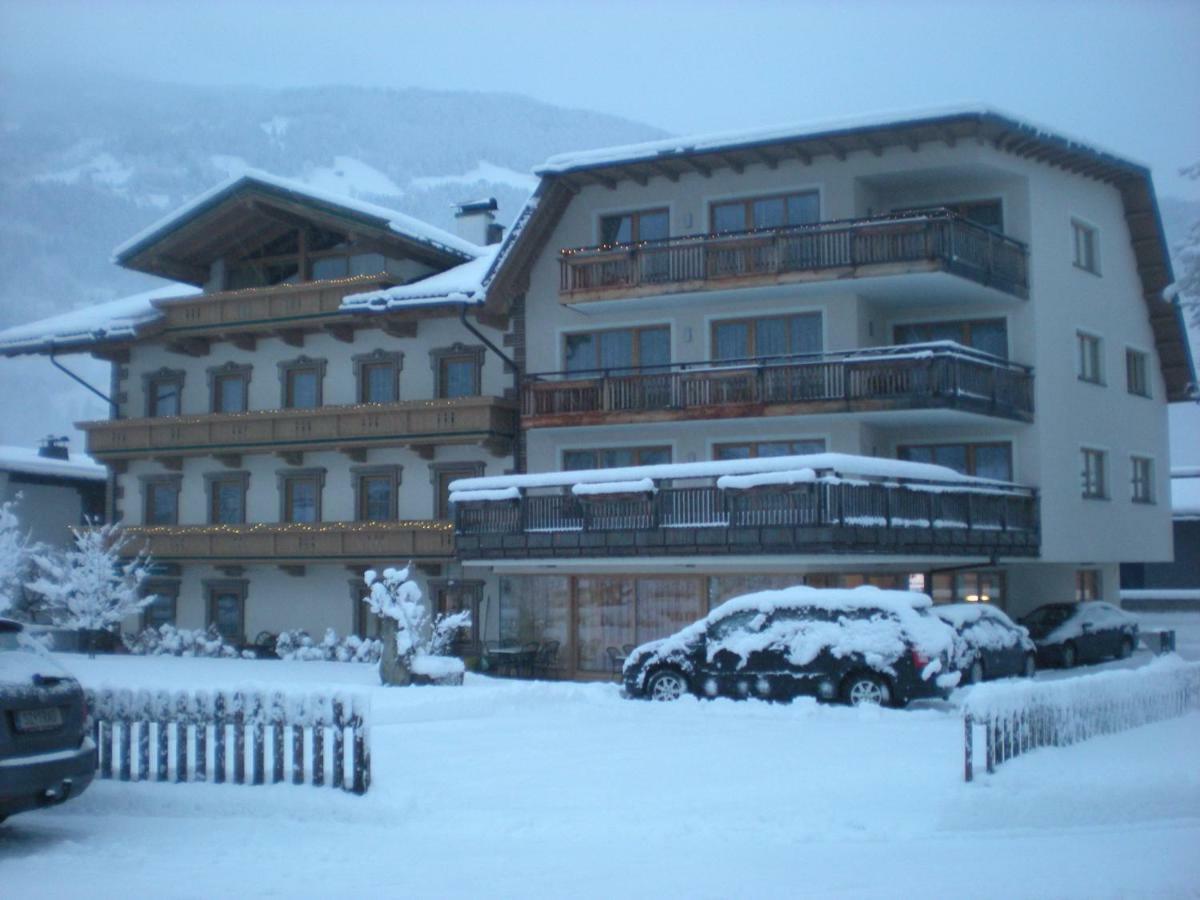 Hotel Garni Elisabeth Zell am Ziller Kültér fotó