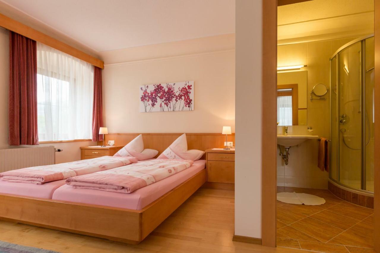 Hotel Garni Elisabeth Zell am Ziller Kültér fotó