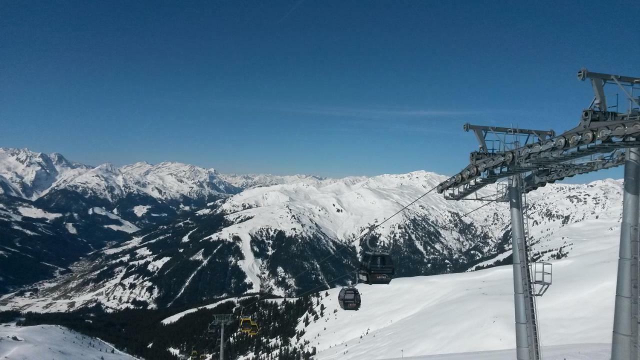 Hotel Garni Elisabeth Zell am Ziller Kültér fotó
